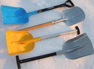 Avalanche equipment - shovels